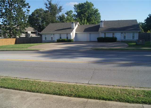 Property at 2601-2603 Olive St, Rogers, AR 72756, 4 beds, 2 baths