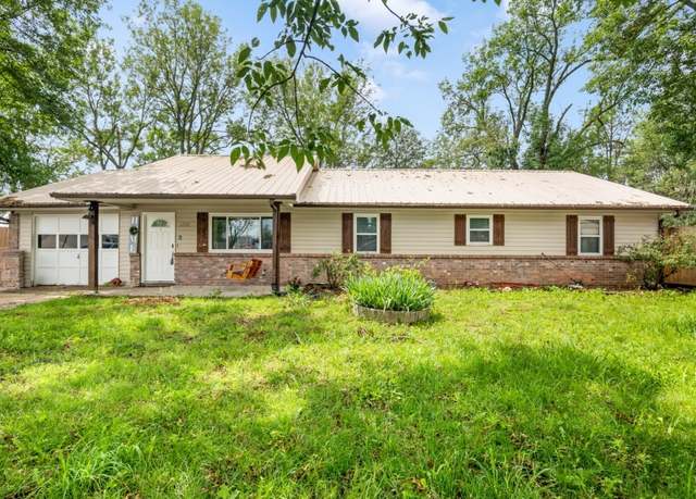 Property at 1208 Jo Lynn St, Siloam Springs, AR 72761, 4 beds, 2 baths