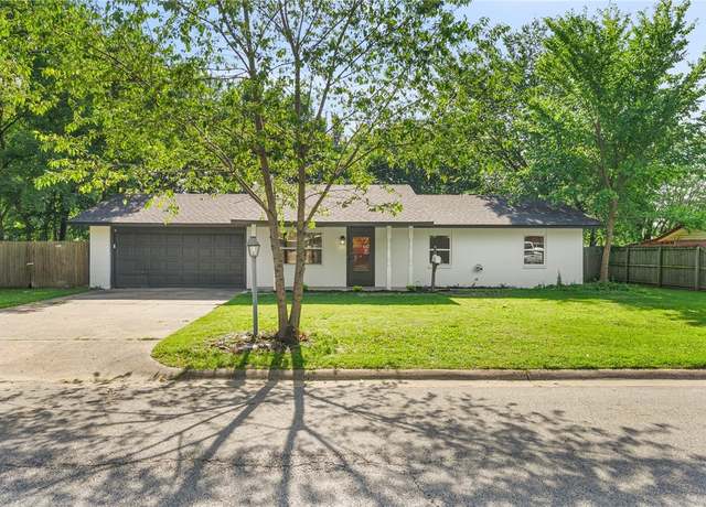 Property at 711 Hinshaw, Springdale, AR 72762, 3 beds, 2 baths