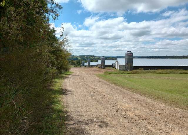 Property at 130 Madison 7797, Huntsville, AR 72740, 4 beds, 2 baths