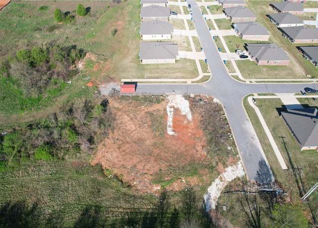 Property at 6005 SW Gneiss Ave, Bentonville, AR 72713