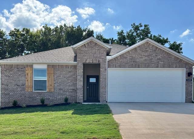 Property at 529 Arizona St, Farmington, AR 72730, 3 beds, 2 baths