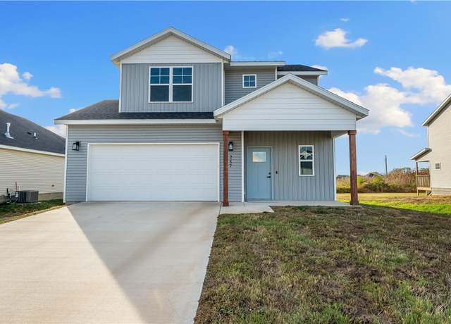Property at 257 Miles Ave, Gentry, AR 72734, 3 beds, 2.5 baths