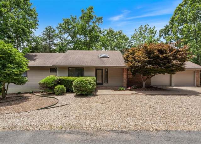 Property at 20 Kirkcudbright, Bella Vista, AR 72715, 3 beds, 3.5 baths