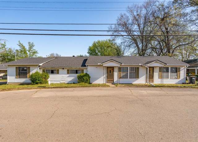 Property at 206 W 5th St, Mulberry, AR 72947, 4 beds, 3 baths