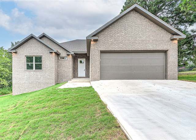 Property at 94 Sherlock Dr, Bella Vista, AR 72715, 3 beds, 2 baths