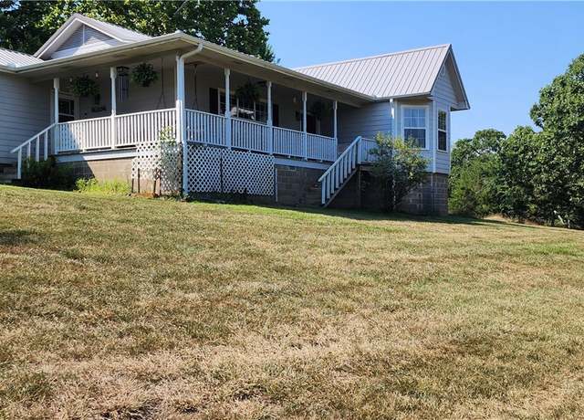 Property at 119 Madison 6518 Rd, Huntsville, AR 72740, 3 beds, 2 baths