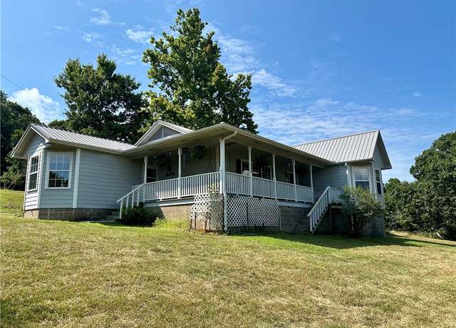 Property at 119 Madison 6518 Rd, Huntsville, AR 72740, 3 beds, 2 baths