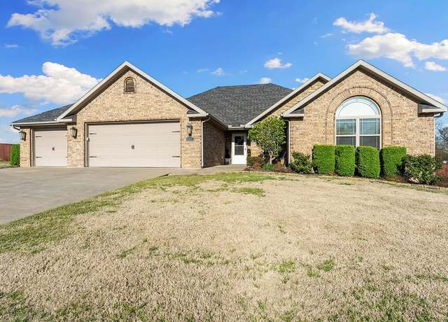 Property at 12171 Greenstone Dr, Bentonville, AR 72712, 4 beds, 2 baths