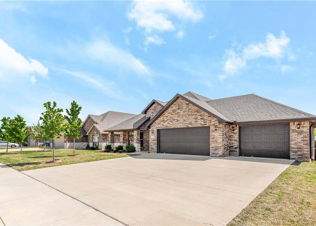 Property at 3501 Brittany Rd, Bentonville, AR 72713, 4 beds, 3 baths