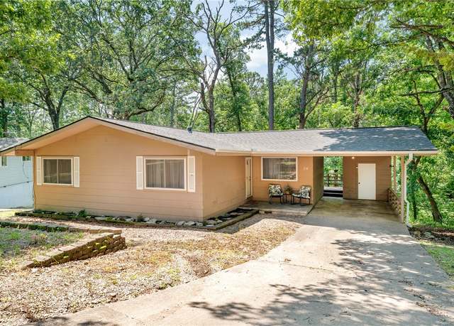 Property at 24 Evesham Ln, Bella Vista, AR 72714, 3 beds, 1.5 baths