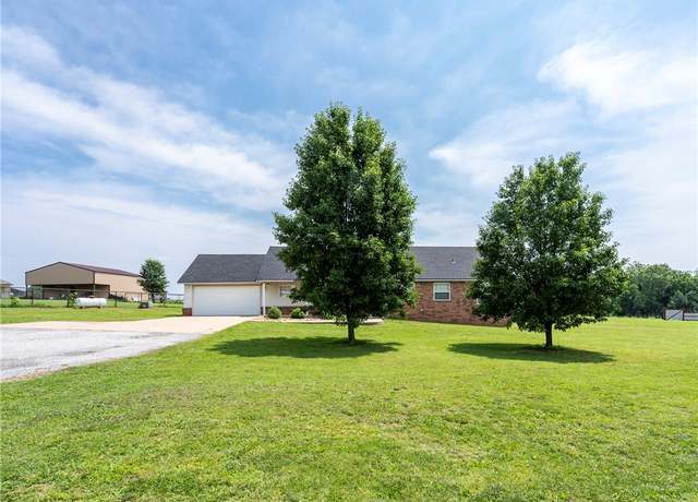 Property at 21944 Hwy 12, Gentry, AR 72734, 3 beds, 2 baths