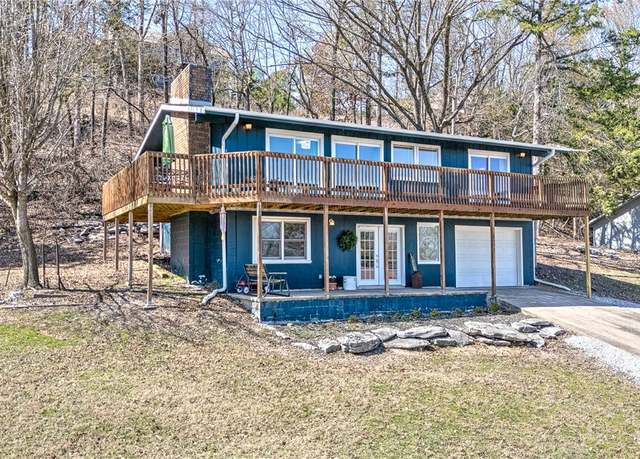Property at 19033 Pinecrest Ln, Rogers, AR 72756, 2 beds, 2 baths