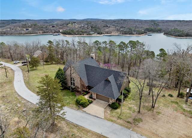 Property at 8093 Rockwood Ln, Rogers, AR 72756, 5 beds, 3 baths