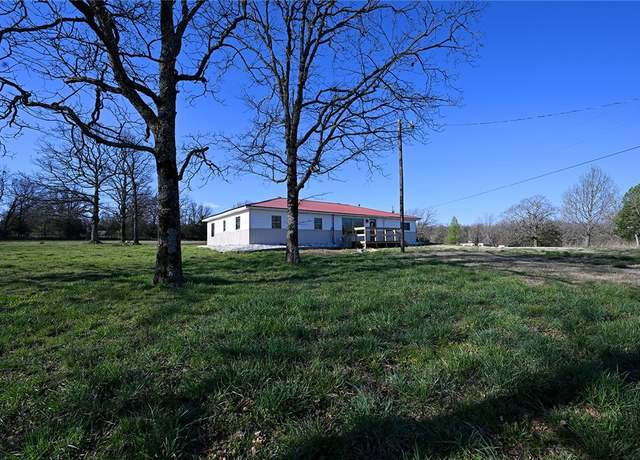 Property at 12766 Rocky Hill Rd, Prairie Grove, AR 72753, 5 beds, 2.5 baths