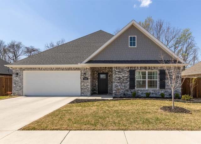 Property at 4865 N Marshall Ave, Fayetteville, AR 72764, 3 beds, 2 baths