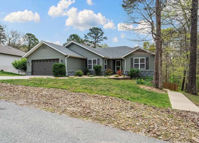 Property at 16 Winters Ln, Bella Vista, AR 72714, 3 beds, 3 baths