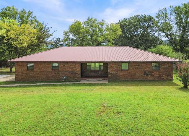Property at 3411 E Heritage Pkwy, Farmington, AR 72730, 3 beds, 2 baths