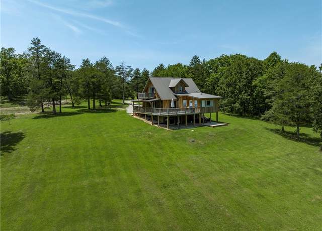Property at 804 County Road 212, Eureka Springs, AR 72631, 4 beds, 3.5 baths