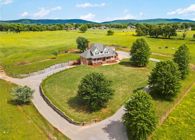 Property at 120 Wesley Stevens Rd, Farmington, AR 72730, 5 beds, 3.5 baths