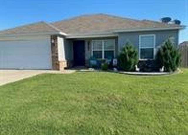 Property at 817 Evans Cir, Bentonville, AR 72713, 3 beds, 2 baths