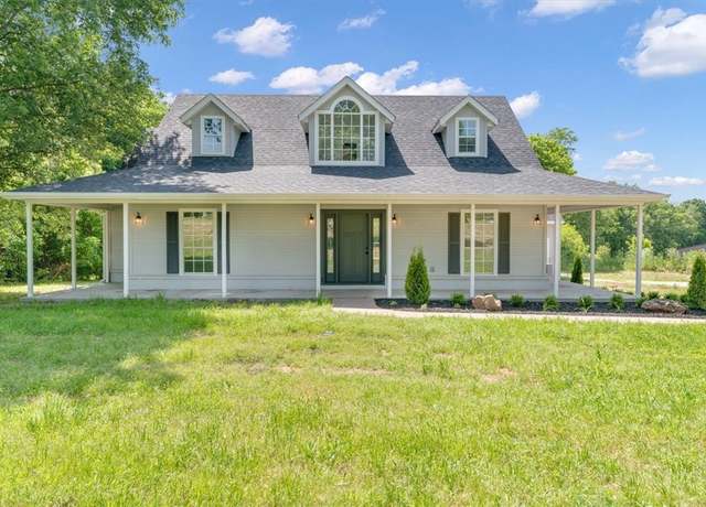 Property at 12391 Shamrock Rd, Farmington, AR 72730, 4 beds, 3 baths