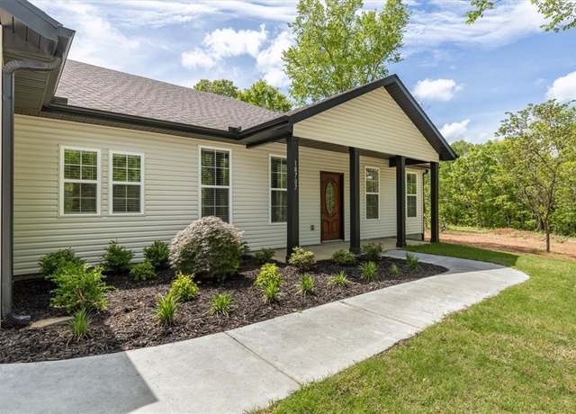 Property at 18707 Post Ranch Rd, Garfield, AR 72732, 3 beds, 2 baths