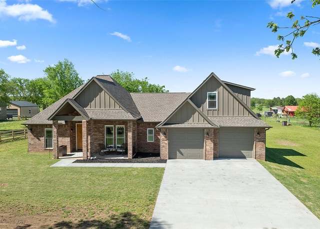 Property at 16946 Ditmars Rd, Prairie Grove, AR 72753, 4 beds, 3 baths