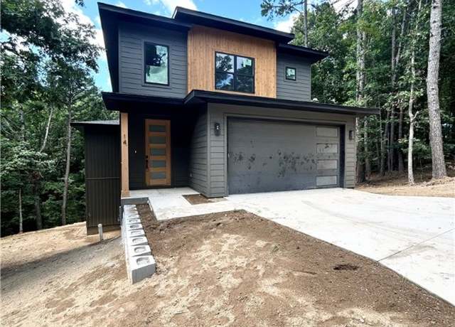 Property at 14 Camelford Ln, Bella Vista, AR 72714, 3 beds, 2.5 baths