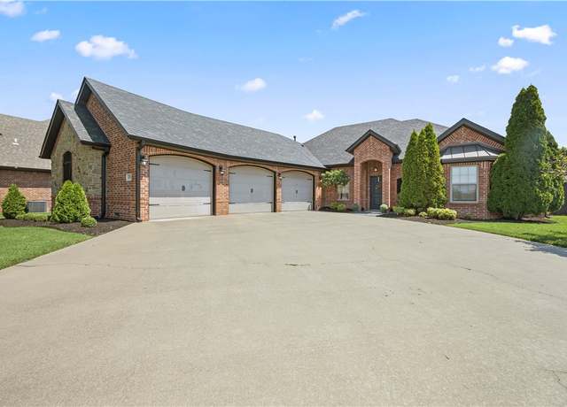 Property at 4203 SW Lilac St, Bentonville, AR 72713, 4 beds, 3 baths