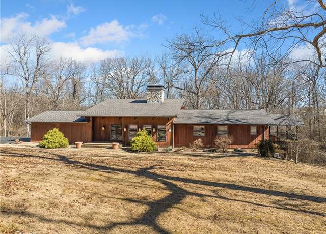 Property at 4087 N 7 Hwy, Harrison, AR 72601, 3 beds, 3.5 baths
