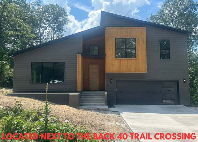 Property at 74 Westbury Dr, Bella Vista, AR 72714, 3 beds, 2.5 baths