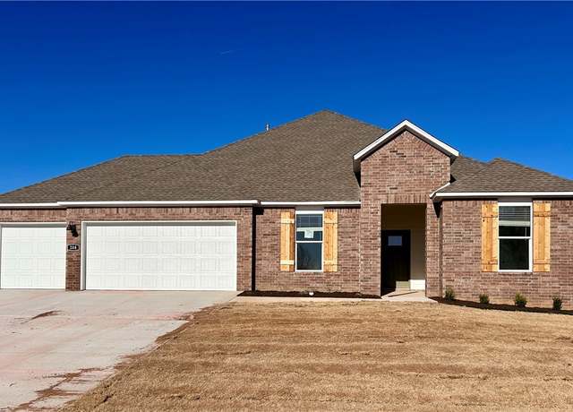 Property at 917 Red Cedar Pl, Rogers, AR 72756, 4 beds, 3 baths