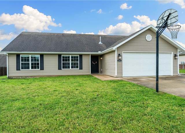 Property at 1461 General Parson Dr, Prairie Grove, AR 72753, 3 beds, 2 baths