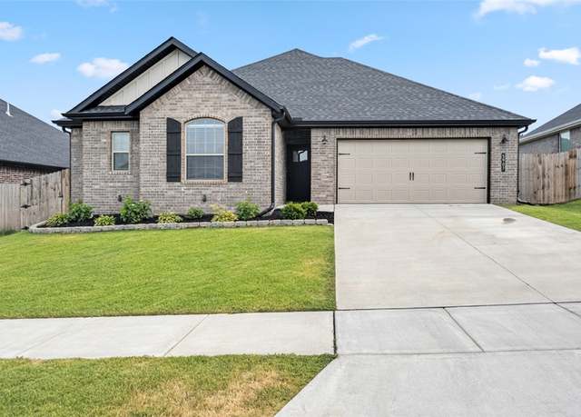 Property at 5907 SW Macasin Ave, Bentonville, AR 72713, 4 beds, 2 baths