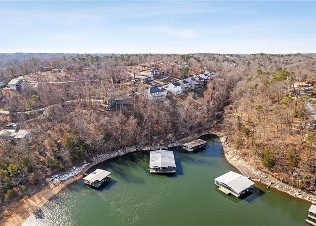 Property at 38 Riviera Dr, Rogers, AR 72756, 5 beds, 4 baths