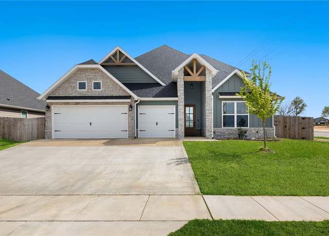 Property at 1271 Silver Maple St, Centerton, AR 72719, 4 beds, 3.5 baths