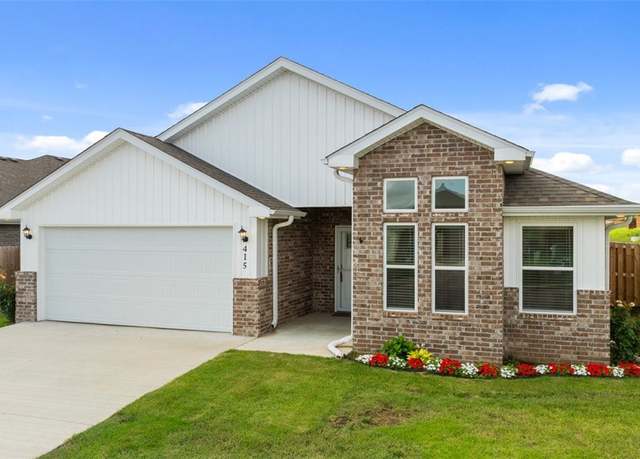 Property at 415 NW 62nd Ave, Bentonville, AR 72713, 3 beds, 2 baths