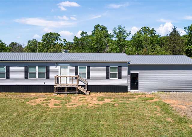 Property at 55 Mac Arthur Ln, Russellville, AR 72802, 3 beds, 2 baths