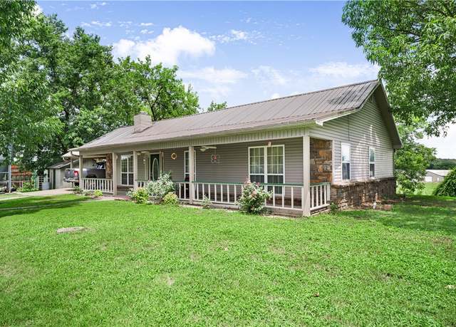 Property at 647 N Sixhalf Mile Rd, Paris, AR 72855, 2 beds, 2 baths