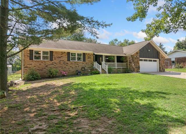 Property at 3902 Layton Dr, Harrison, AR 72601, 4 beds, 3 baths