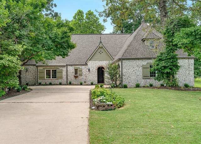 Property at 13601 Hobie Ct, Rogers, AR 72756, 3 beds, 2 baths