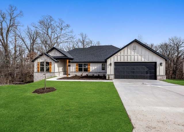 Property at 30 Taransay Dr, Bella Vista, AR 72715, 3 beds, 2 baths