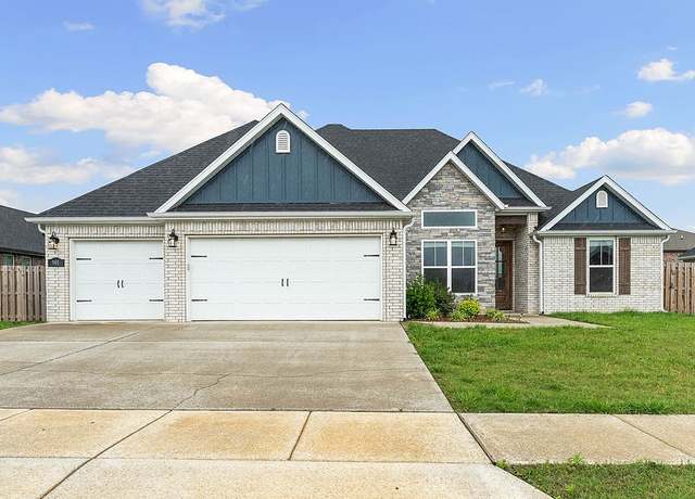 Property at 901 Carlock Dr, Pea Ridge, AR 72751, 3 beds, 2.5 baths