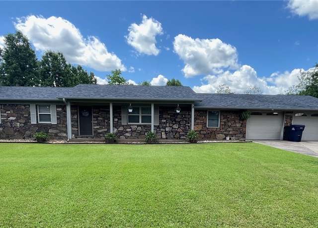 Property at 806 SE Avenue 8 Ave, Atkins, AR 72823, 4 beds, 3 baths
