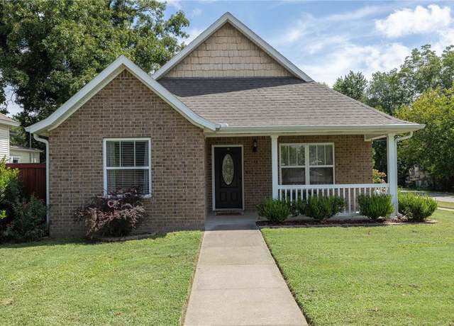 Property at 122 S Collins Ave, Gentry, AR 72734, 3 beds, 2 baths