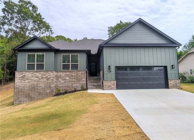 Property at 1 Darten Cir, Bella Vista, AR 72714, 4 beds, 2 baths