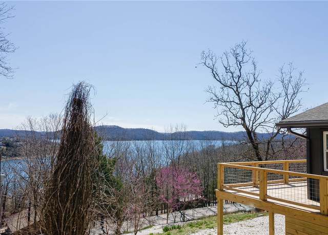 Property at 22702 Dam Site Loop, Garfield, AR 72732, 3 beds, 2 baths