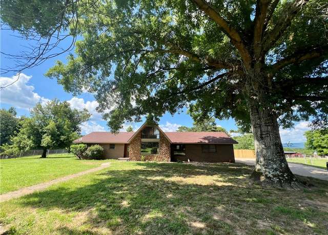 Property at 1106 County Road 3456, Clarksville, AR 72830, 3 beds, 2 baths