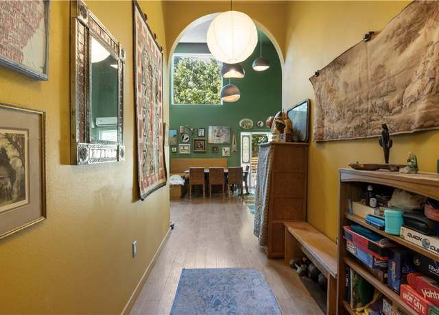 Property at 3211 S City Lake Rd, Fayetteville, AR 72701, 3 beds, 2 baths
